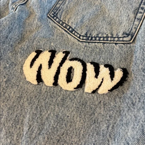 Bershka Graffiti Mom Jeans Trendy Size 6 100% cotton. - Picture 7 of 8